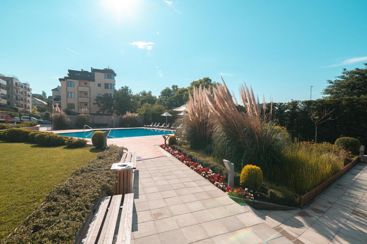Freddo Apartment - Coral Residence Complex With Parking & Pool Varna Exterior photo